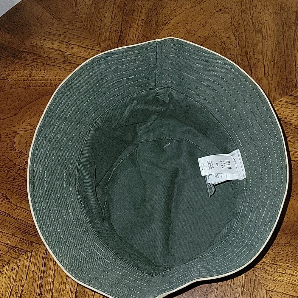 GAP Kids Organic Cotton Reversible Bucket Hat, Khaki/ Green, S/M, NWT